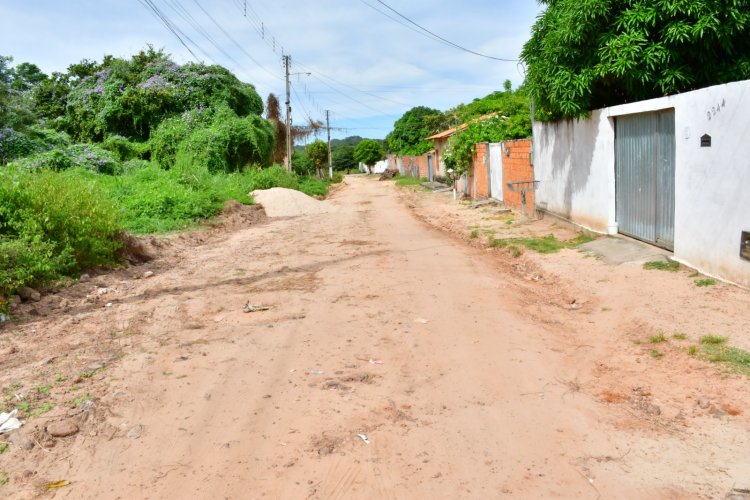 Ruas de Floriano são beneficiadas com pavimentação dos projetos ‘PLANMOB’ e ‘Avançar cidades’